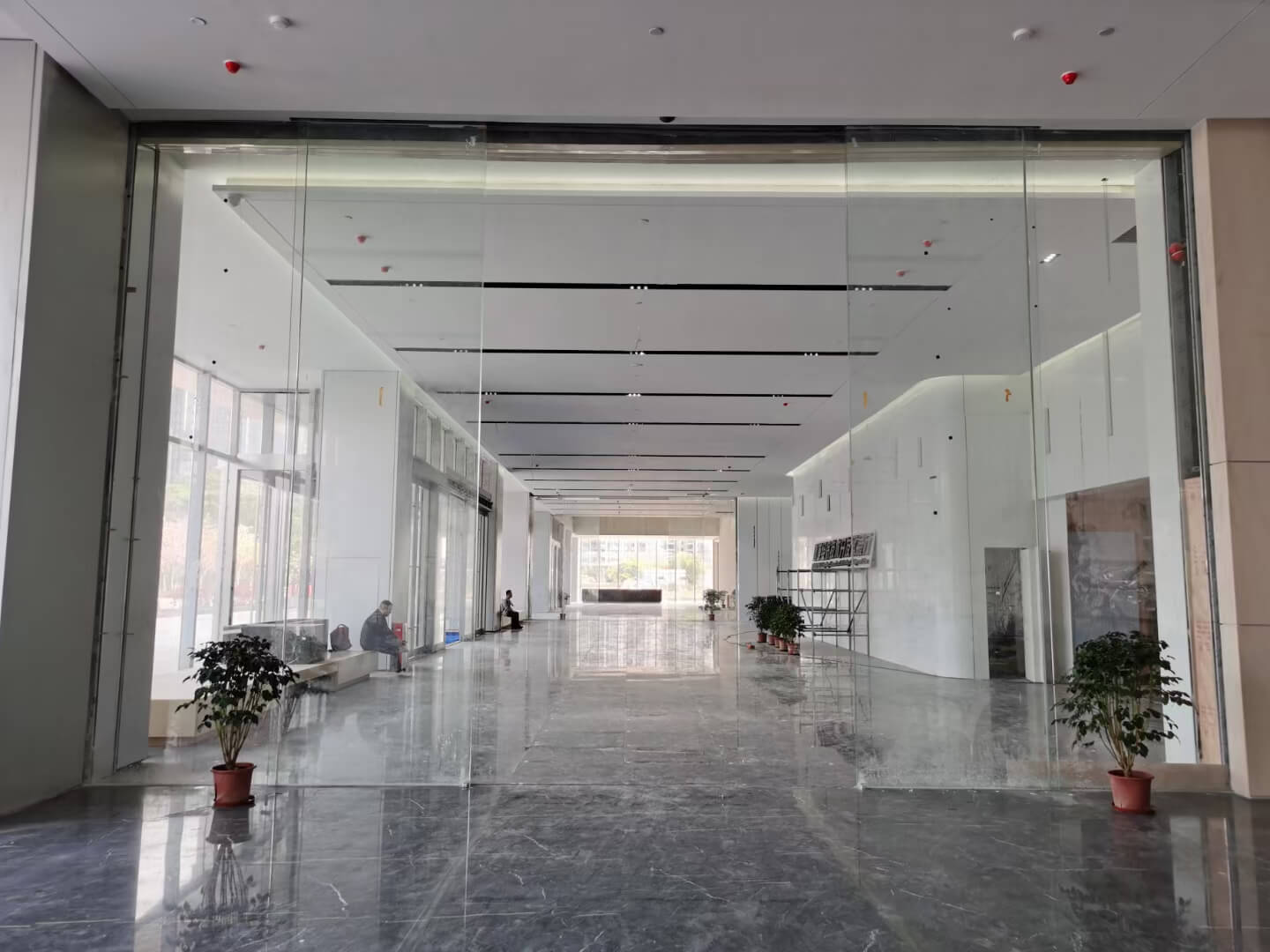 heavy-duty-automatic-glass-sliding-door-1