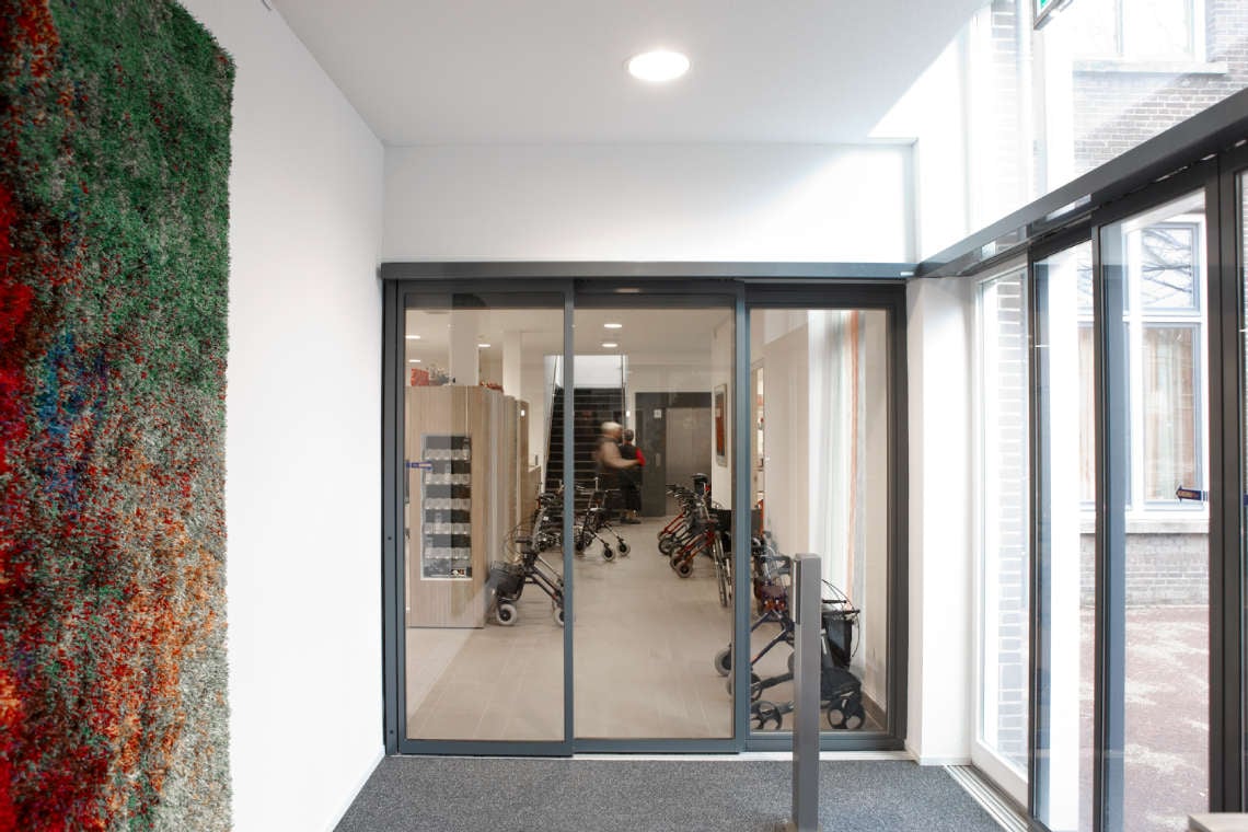 telescopic-automatic-sliding-door-1